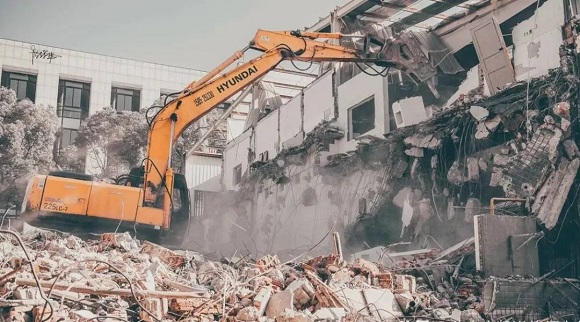 房屋遭遇“誤拆”，拆遷方卻只給原補償，最高法：違法強拆賠償應體現懲戒性！